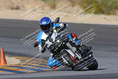 media/Dec-18-2022-SoCal Trackdays (Sun) [[8099a50955]]/Turn 10 (140pm)/